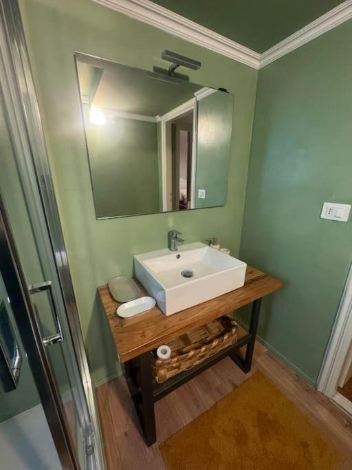 Casa Nina Carignano Apartment เจนัว ภายนอก รูปภาพ